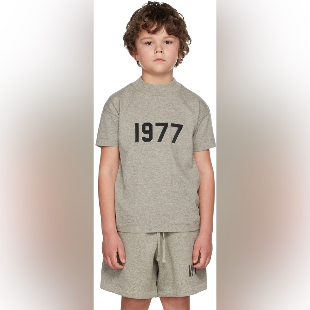 Essentials Kids Grey '1977' T-Shirt size 12